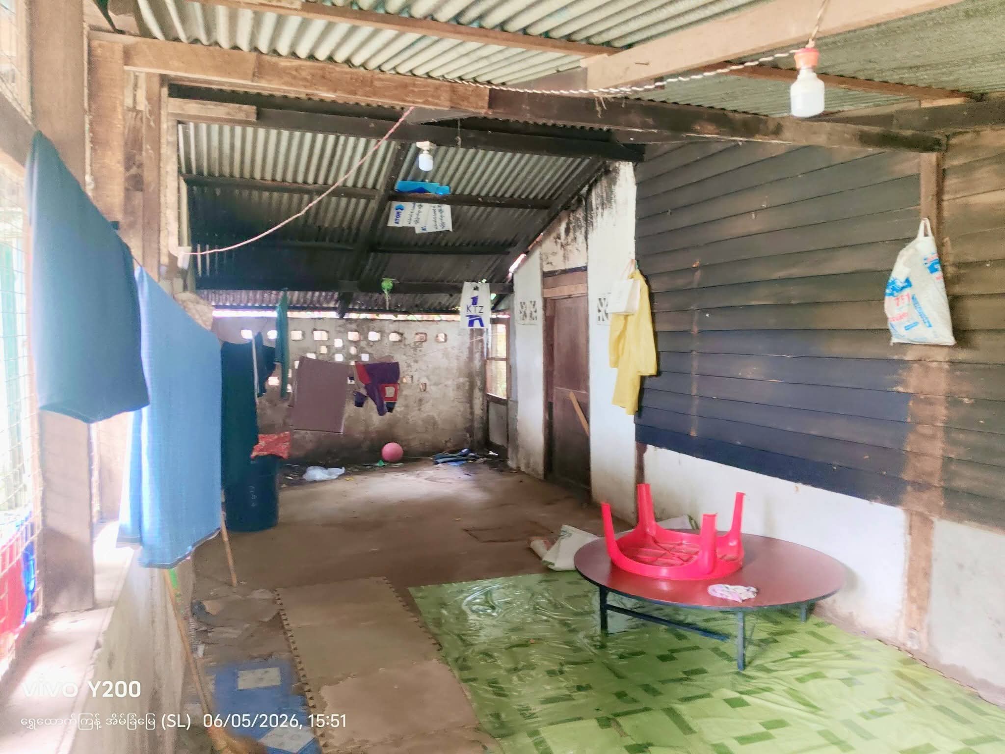 မှော်ဘီမြို့ပေါ် နဂိုမူလရပ်ကွက်ဖြစ်တဲ့ မြို့မ (၁) ရပ်ကွက် မှာ တည်ရှိတဲ့ အိမ်အပါခြံလေးကို ခြံဈေးသာသာနဲ့ရောင်းမည်။ 09789528544 #AC046 - 9