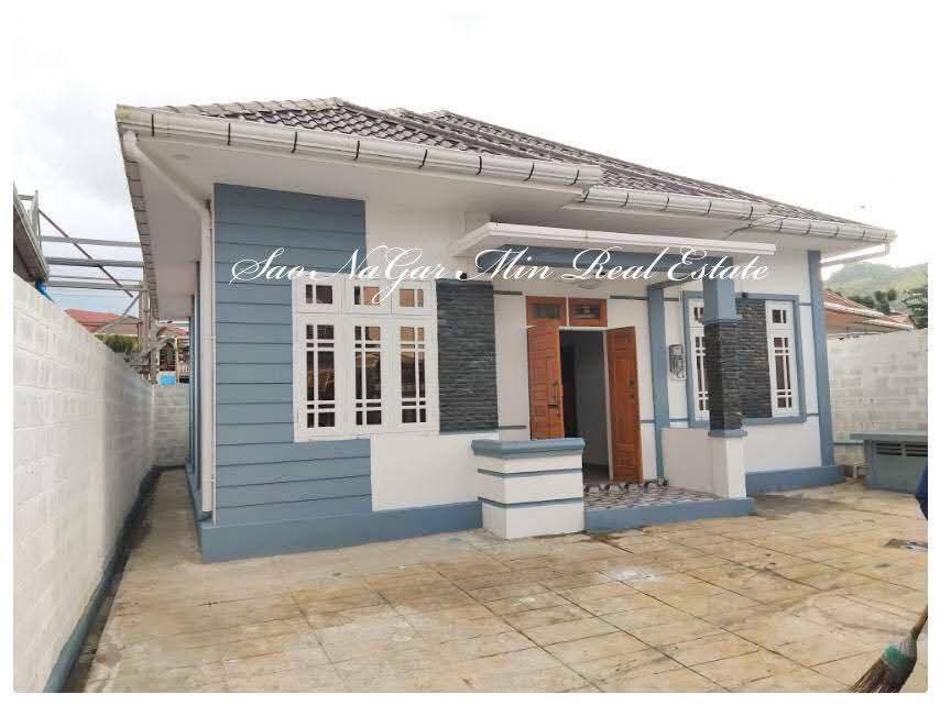 တောင်ကြီးမြို့၊ကံကြီးရပ်ကွက် မီးပုံးပျံကွင်း နဲ ရွှေတောင်ကြားအိမ်ရာတောင်ဘက် ကံကြီးဘုန်းကြီးကျောင်းအနီးတစ်ထပ်အိမ်လေးအရောင်း ပေ40*60။ 09789528544 ။ #AC060 - 2