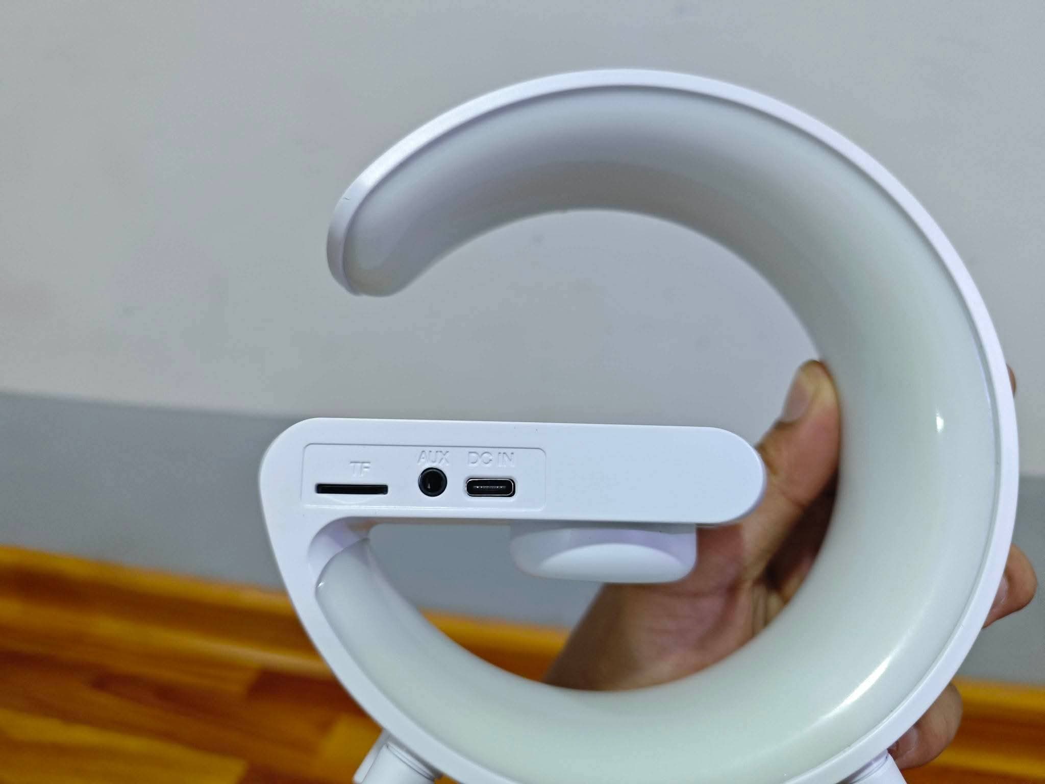 Wireless charger & Speaker - 6