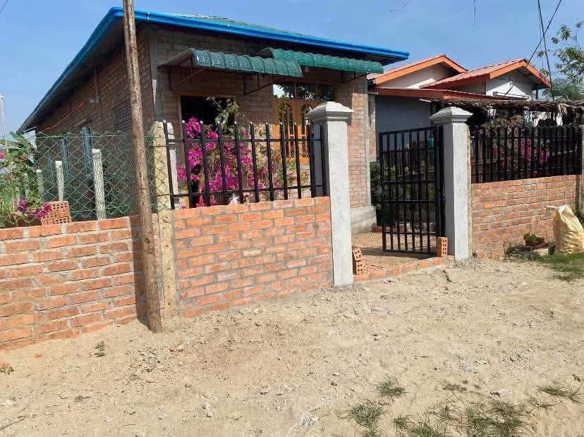ကိုးလုံးကွင်းမှတ်တိုင် , ကိုးလုံးကွင်းရပ်ကွက်, သန္ဓေပင်အုပ်စု , မှော်ဘီမြို့ ပေ၄၄/၆၀မြေကျယ်ပေကျယ်၁ထပ်တိုက်အိမ်အသစ်လေးရောင်းမည်။ 09789528544 #AC086 - 2